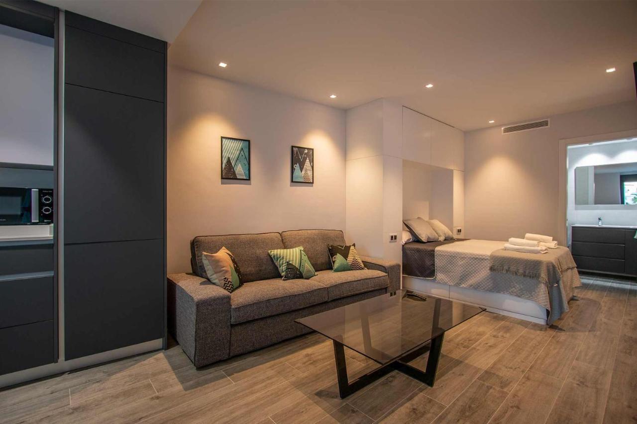 Apartamentos Vacacional En Plaza De Espana Nerja Ngoại thất bức ảnh