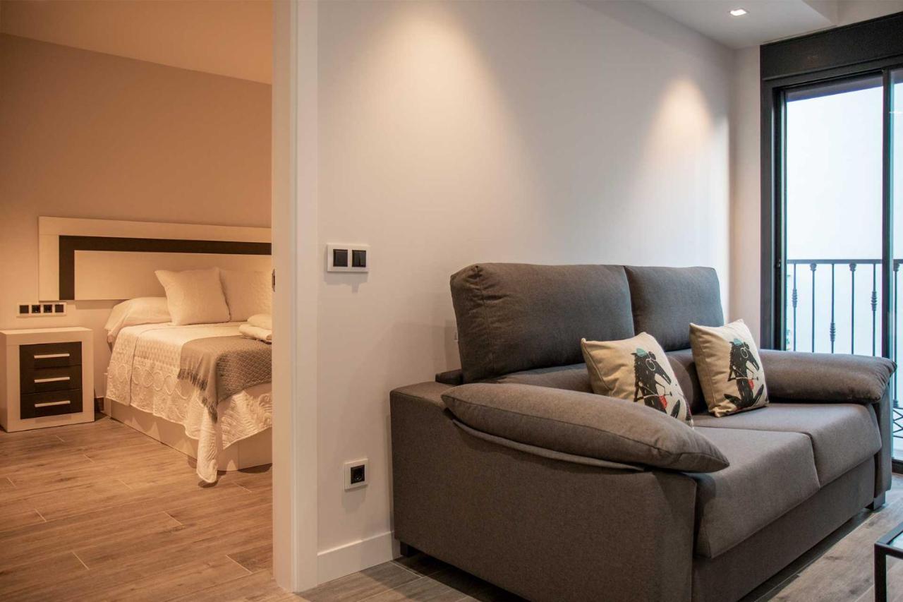Apartamentos Vacacional En Plaza De Espana Nerja Ngoại thất bức ảnh