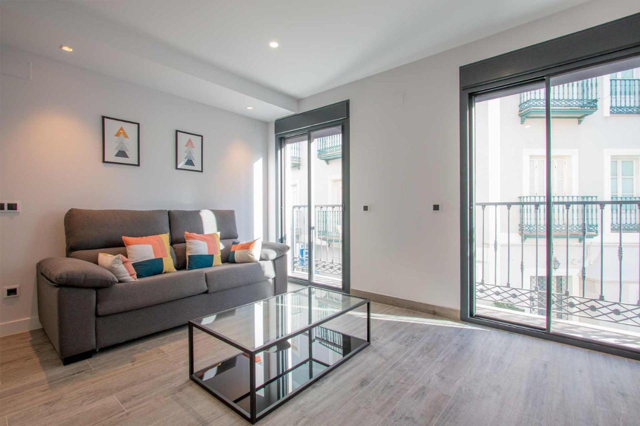 Apartamentos Vacacional En Plaza De Espana Nerja Ngoại thất bức ảnh